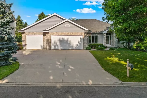 23 Foxglove Circle, Madison, WI 53717