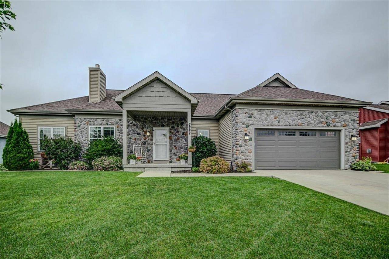 6647 Prairie Creek Road, Windsor, WI 53598
