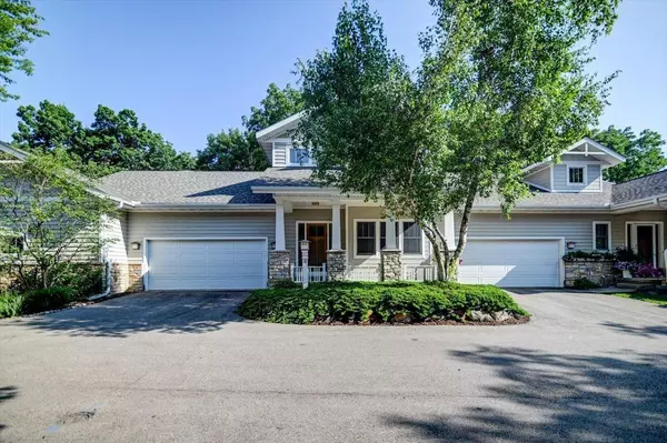 18 Glen Arbor Way, Fitchburg, WI 53711