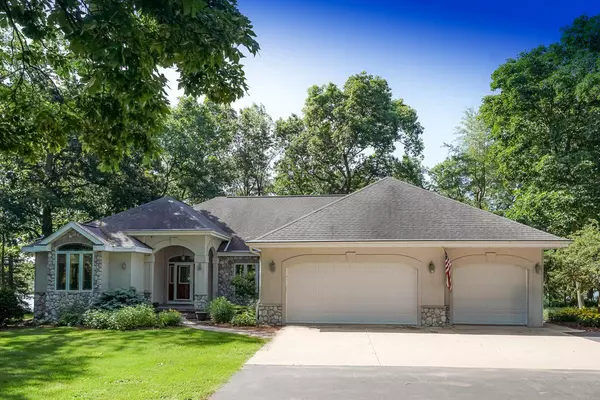 W1965 Twin Lakes Road, Markesan, WI 53946