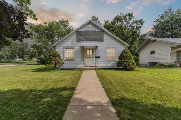 107 9th Street, Brodhead, WI 53520