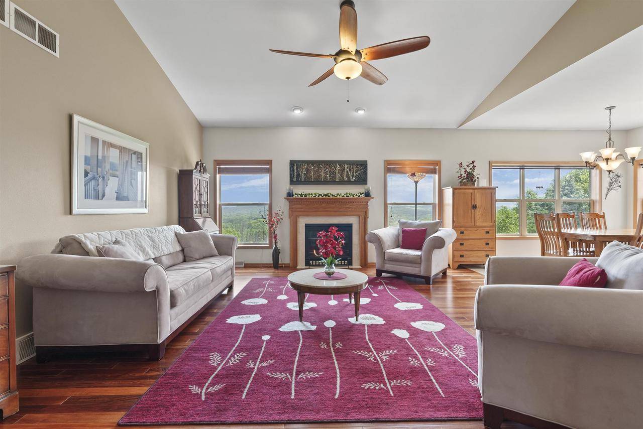 Lodi, WI 53555,W10975 Lake View Drive