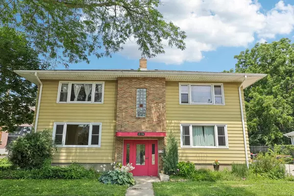 2106 Center Avenue #2, Madison, WI 53704