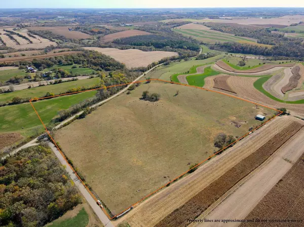 000 Holstein Prairie Road, Monticello, WI 53570