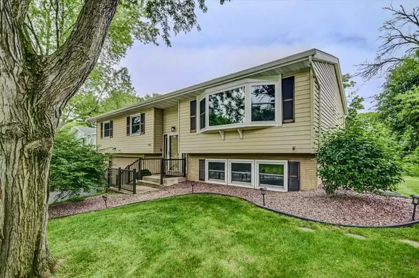 5514 Meadowood Drive, Fitchburg, WI 53711