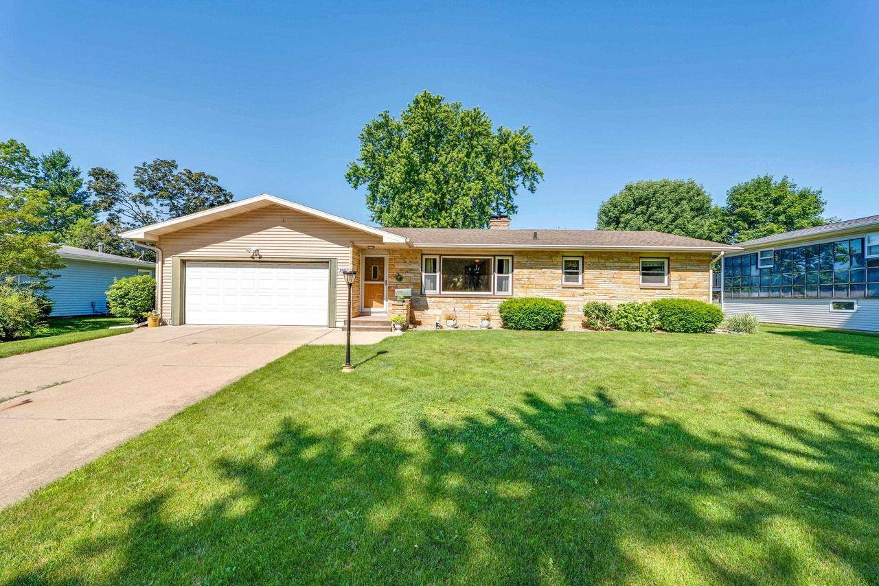 206 N Jefferson Street, Verona, WI 53593