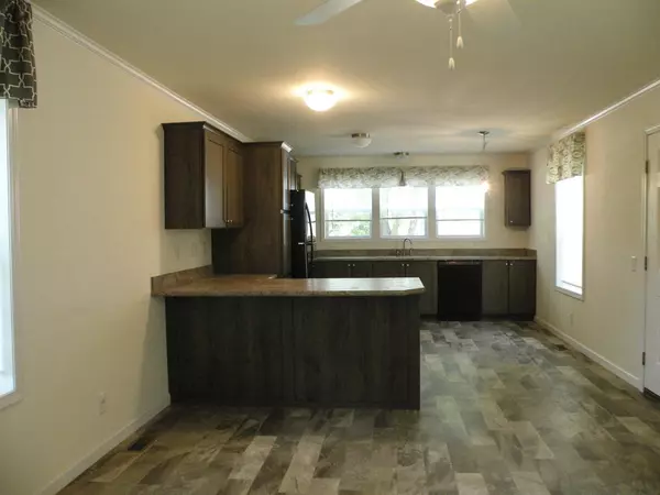 Bloomington, WI 53804,121 Court Street #5