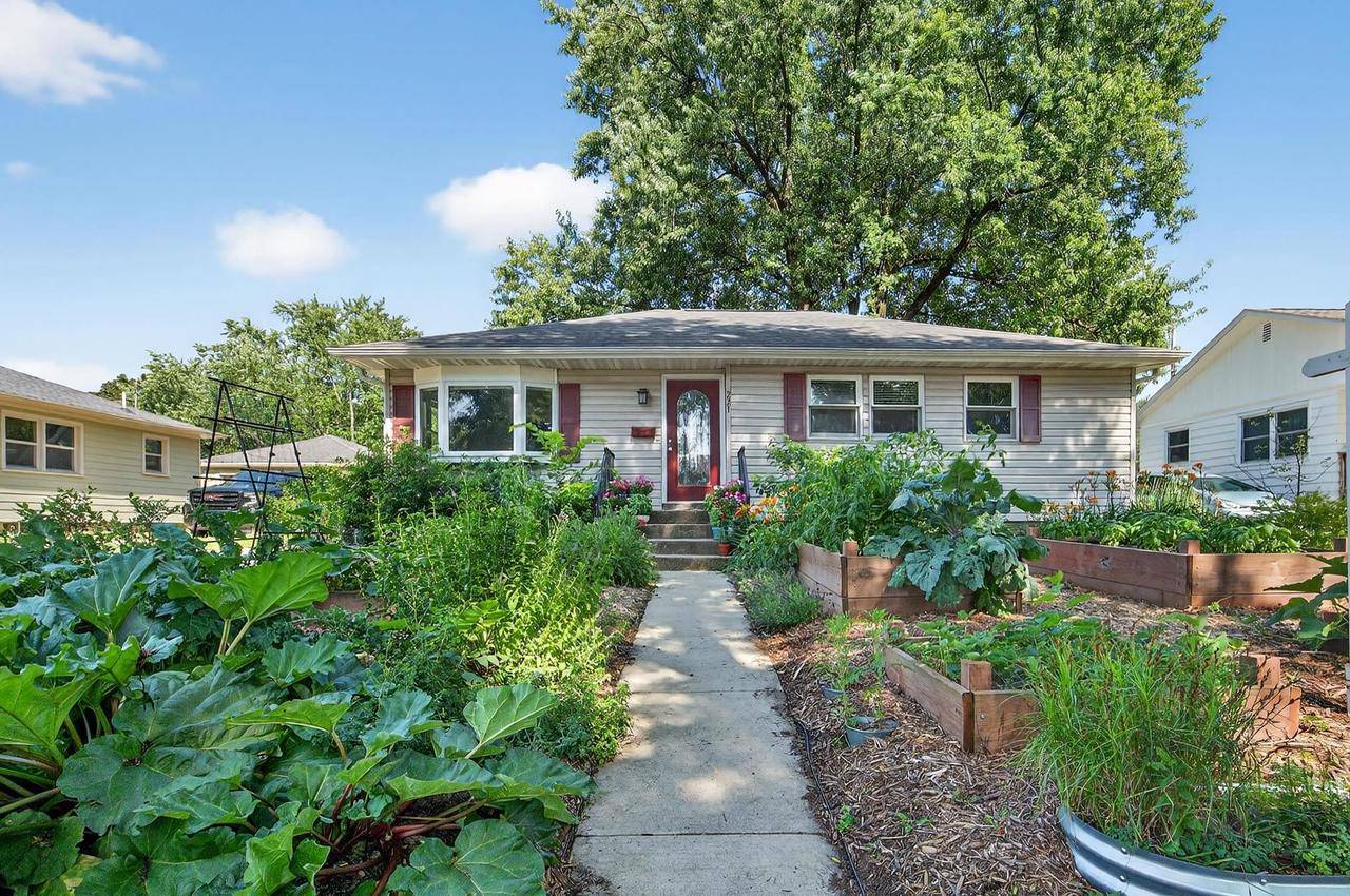 221 Buckingham Lane, Madison, WI 53714