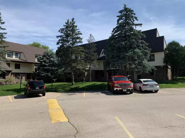 Madison, WI 53713,1002 N Sunnyvale Lane #I