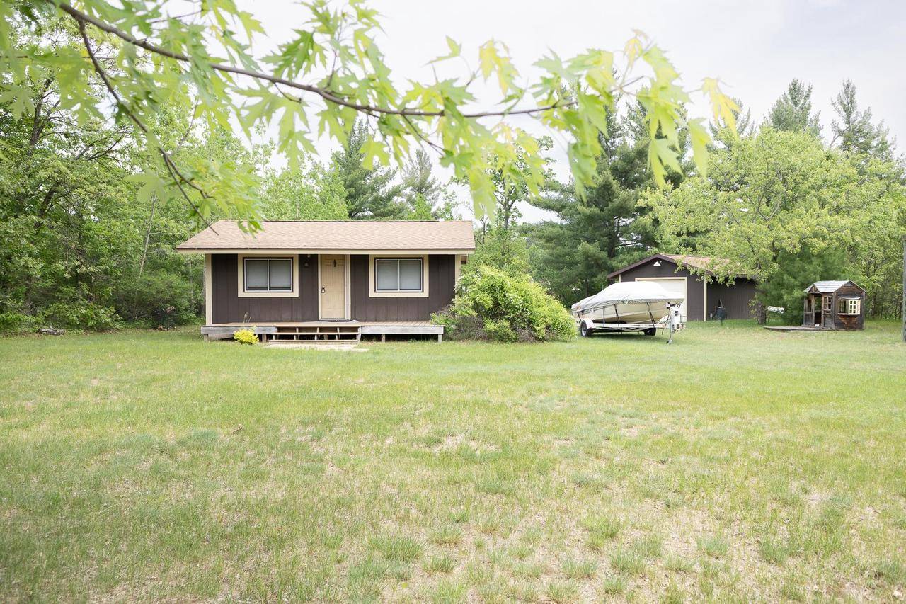1162 Cottonville Avenue, Friendship, WI 53934