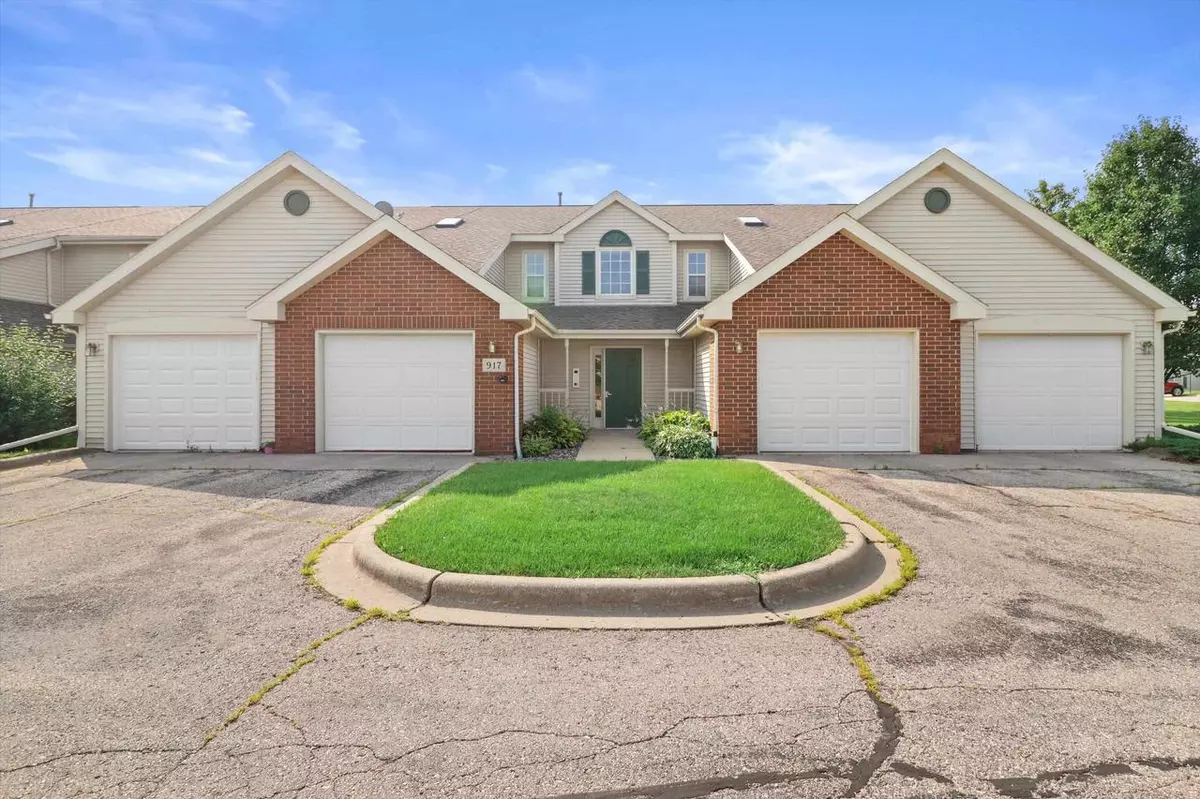 Oregon, WI 53575,917 Park Street #202