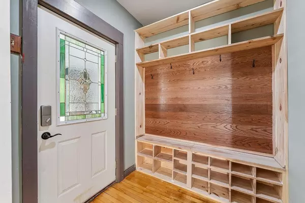 Baraboo, WI 53913,815 2nd Avenue