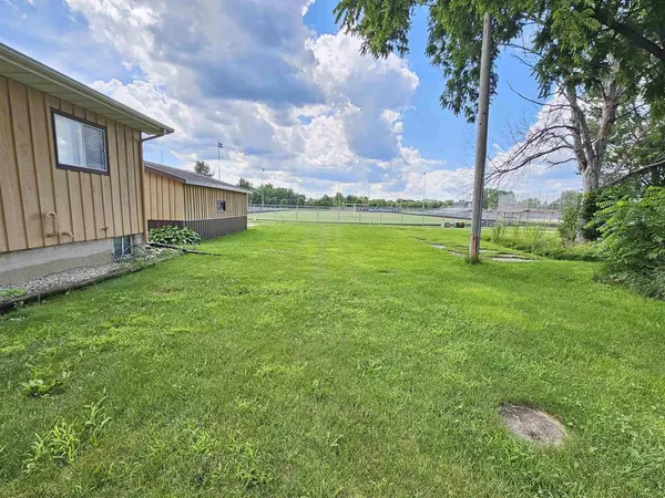 New Lisbon, WI 53950,709 S Division Street