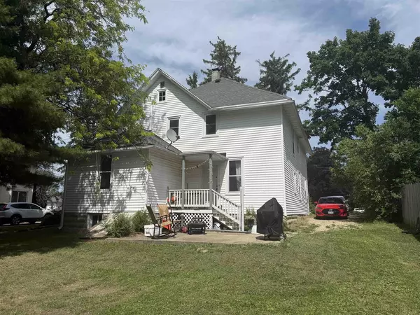 Stoughton, WI 53589,532 S Monroe Street