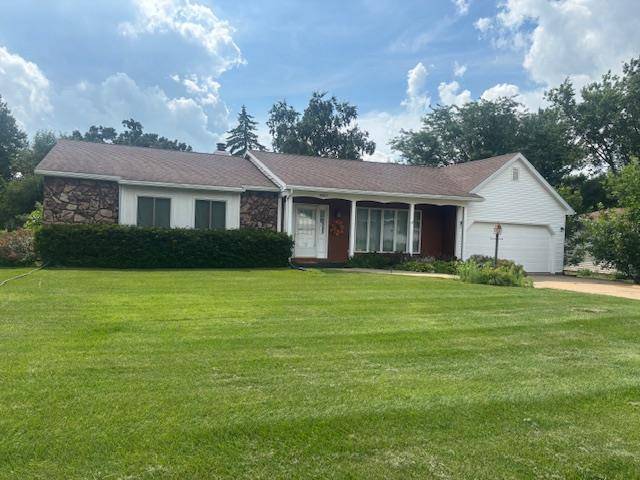 860 Hollman Street, Platteville, WI 53818