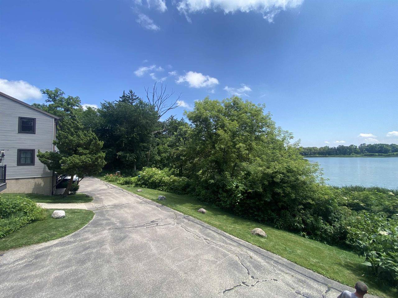 Middleton, WI 53562,7217 Park Shores Court