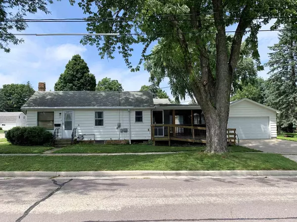 656 S Birdsey Street, Columbus, WI 53925