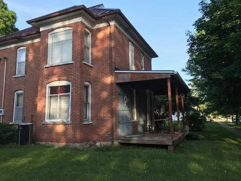 Cassville, WI 53806,301 E Dewey Street