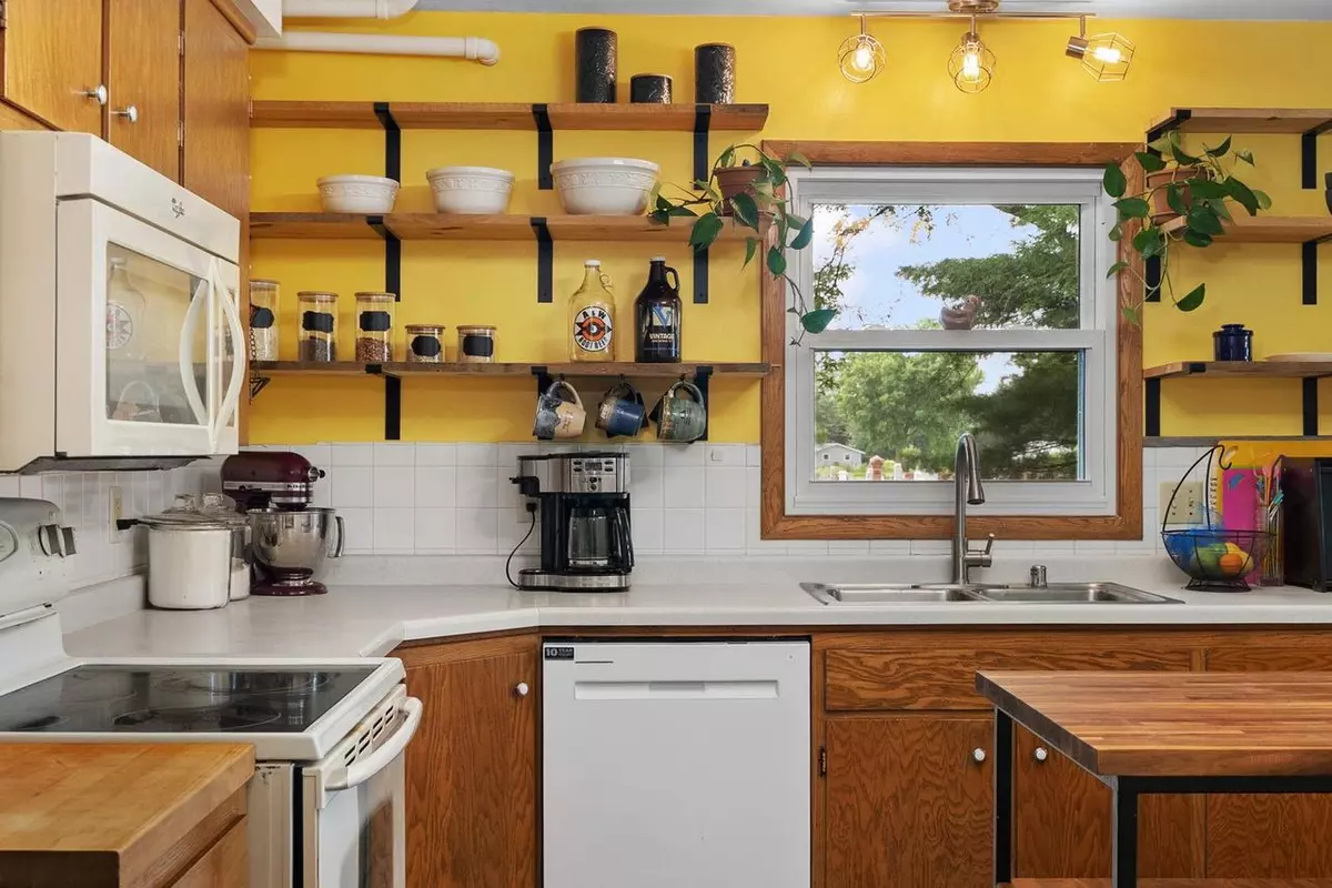 Prairie Du Sac, WI 53578,357 8th Street