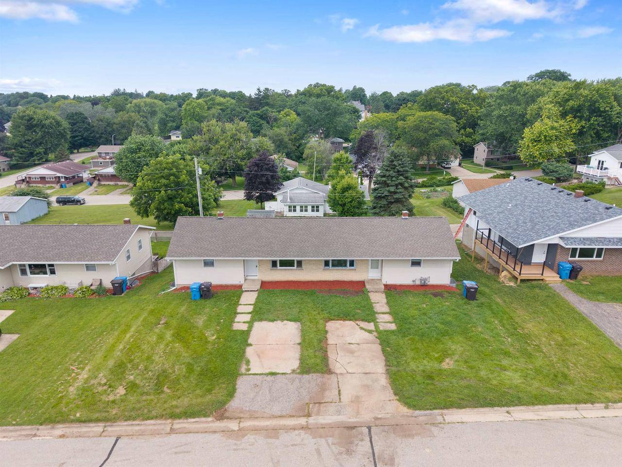 111 Ridge Drive, Mount Horeb, WI 53572