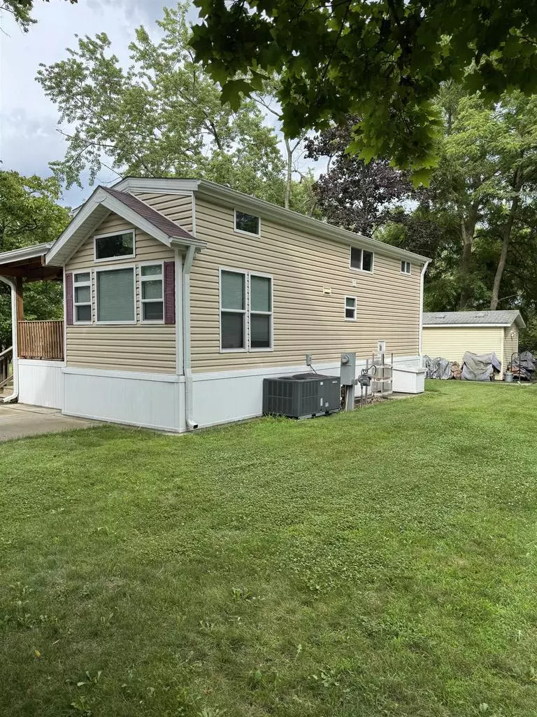 Edgerton, WI 53534,414 Skyline Drive