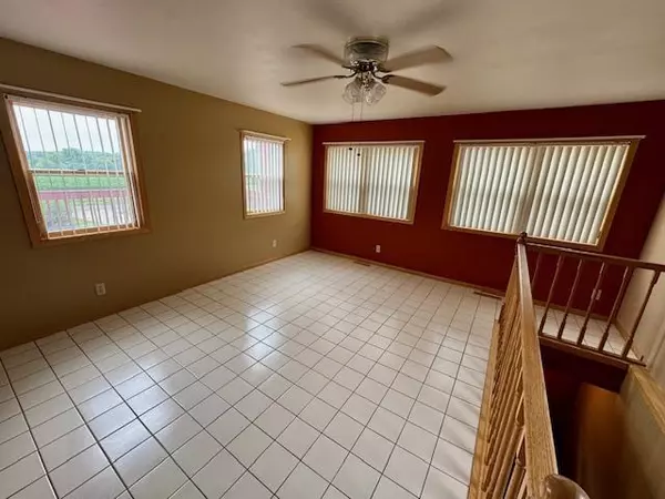 Marshall, WI 53559,5541 Oak Park Road