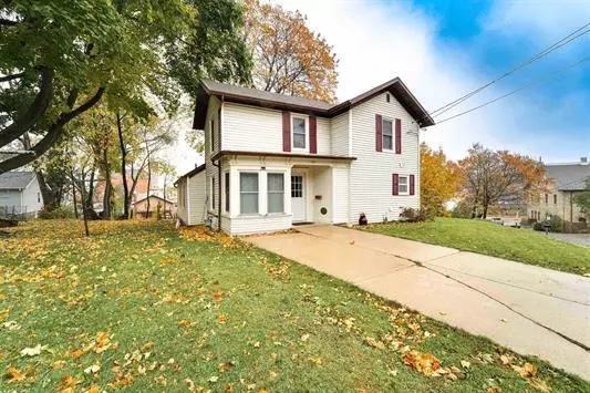 Stoughton, WI 53589,208 S 7th Street