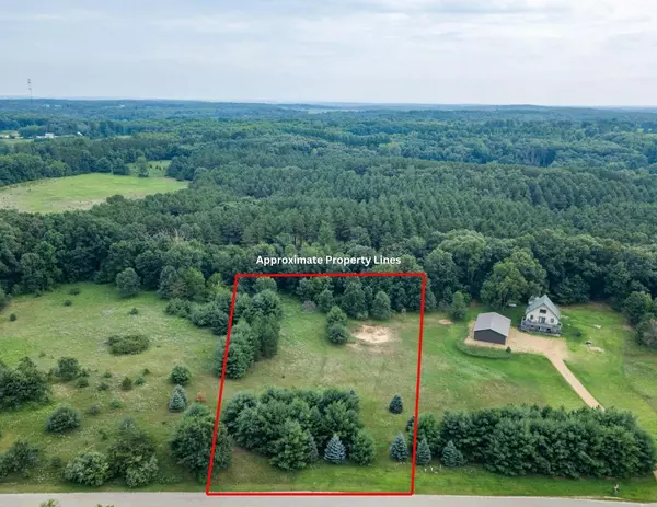 Oxford, WI 53952,1.55 AC Fish Court