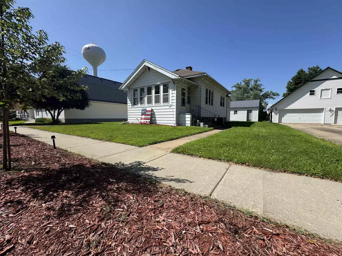 Muscoda, WI 53573,218 E Maple Street