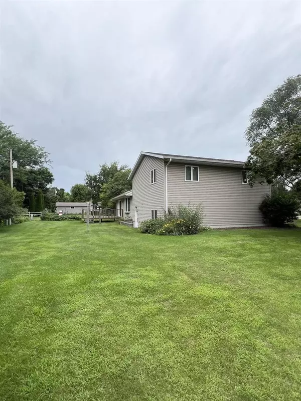 Fall River, WI 53932,106 Niehoff Drive