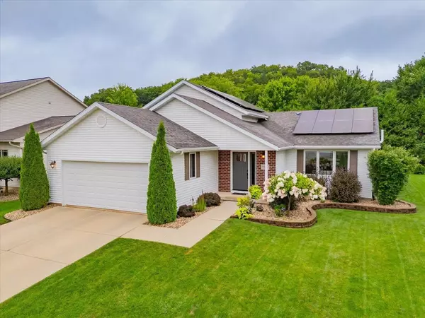 2007 Sylvia Pine Way, Cross Plains, WI 53528