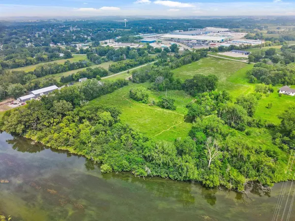 23 Ac County Road, Stoughton, WI 53589
