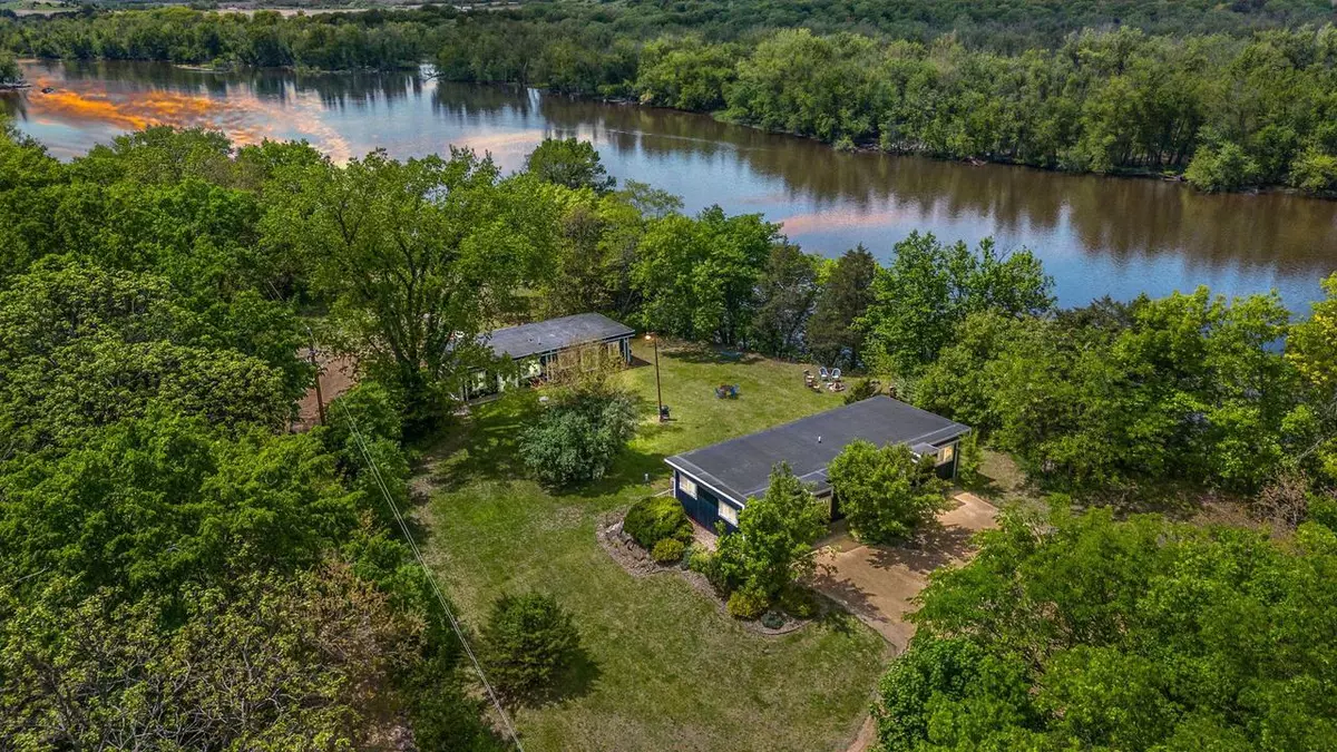 Poynette, WI 53955,N5101 Hemlock Street
