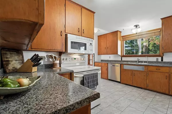 Deerfield, WI 53531,15 N Western Avenue