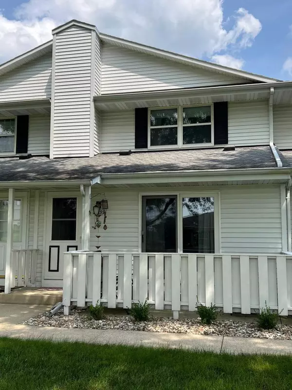 2539 N Lexington Drive #5, Janesville, WI 53545