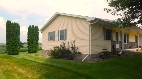 Dodgeville, WI 53533,704 E North Street