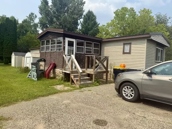 314 New Lisbon Estates East, New Lisbon, WI 53950