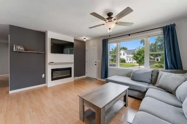 Baraboo, WI 53913,736 Mound Street