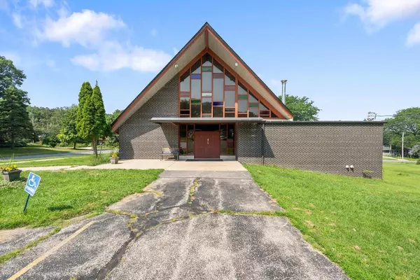 Madison, WI 53704,4301 Mandrake Road