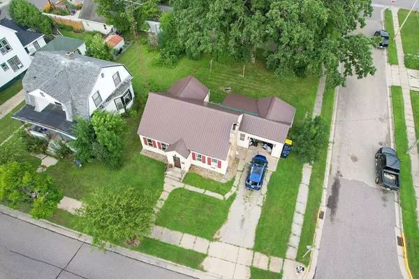New Lisbon, WI 53950,714 S Adams Street