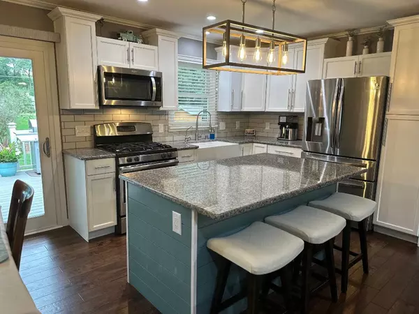 5594 Lavin Way, Waunakee, WI 53597