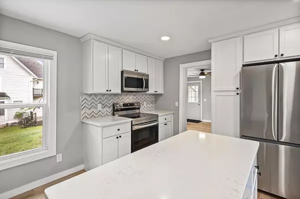 Stoughton, WI 53589,225 E Jefferson Street