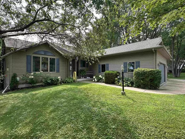 2647 Spring Hill Drive, Stoughton, WI 53589