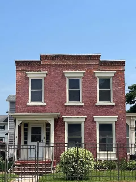 306 W James Street, Columbus, WI 53925