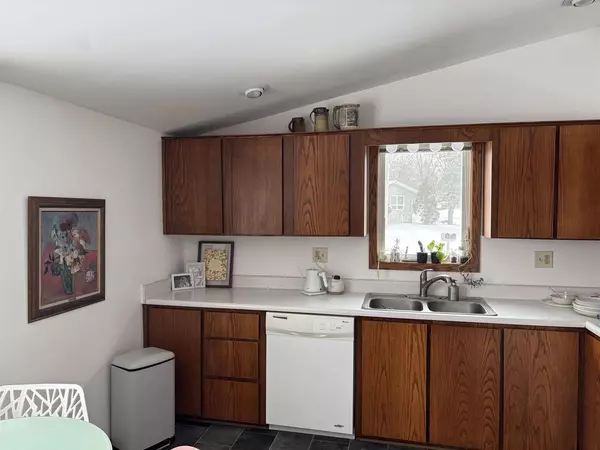 Madison, WI 53713,3205-3207 Arbordale Court