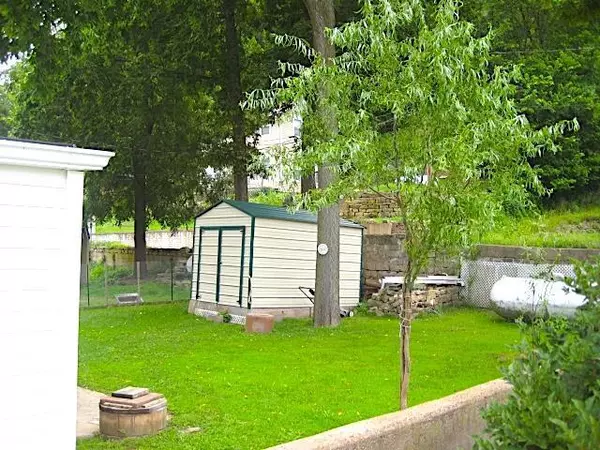 Mcgregor, IA 52157,623 Main Street