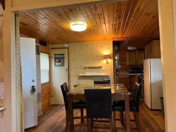 Mcgregor, IA 52157,164 McGregor Heights Road