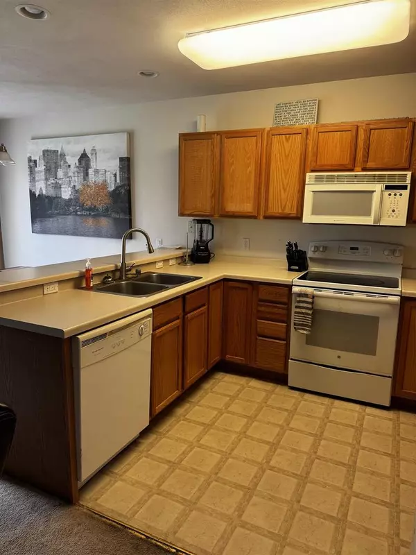 Oregon, WI 53575,326 Alpine Meadow Circle