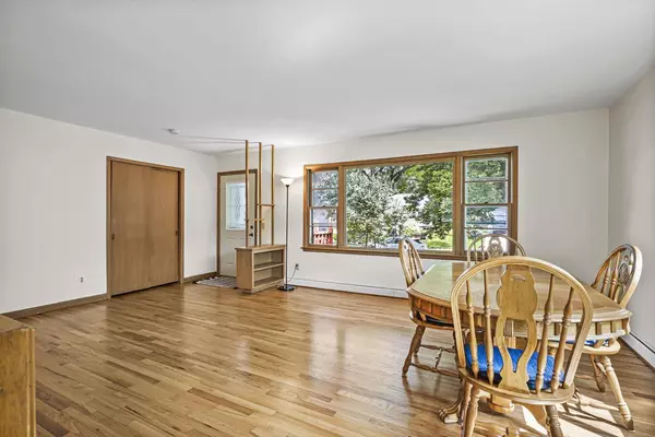 Madison, WI 53714,222 Buckingham Lane