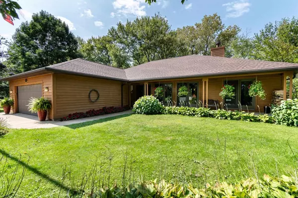 Stoughton, WI 53589,683 County Road N
